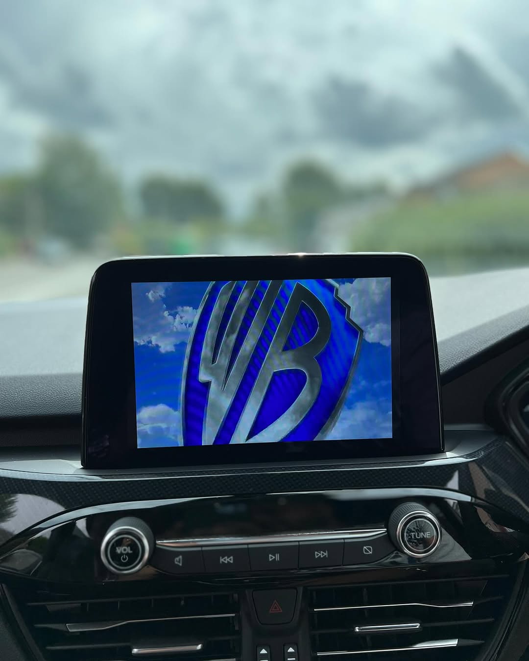 Youtube e Netflix AI-Box per Ford